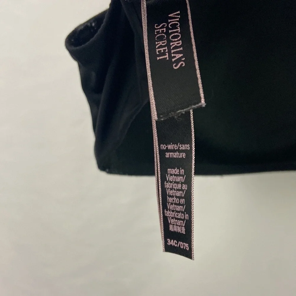 Victoria’s Secret Black No Wire 34C Bra - Picture 8 of 9